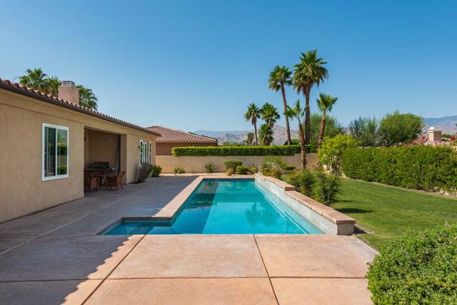 69727 Camino Pacifico, Rancho Mirage CA: https://media.crmls.org/mediaz/12da5bd3-f276-4317-a295-05e8248a23ff.jpg