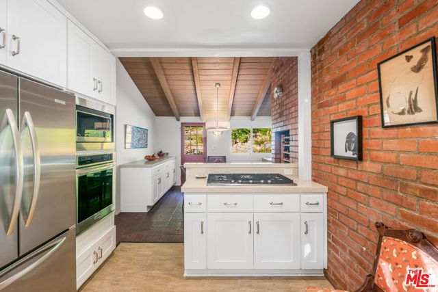 Drew Fenton | 2000 Mandeville Canyon Road Los Angeles CA | MLS: 7184562
