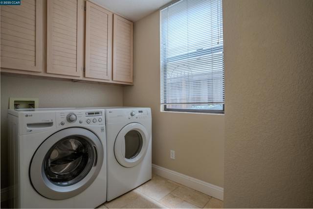 772 Lakemont Pl, San Ramon CA: https://media.crmls.org/mediaz/12daf157-4767-4d8e-865a-60ff88088ef8.jpg