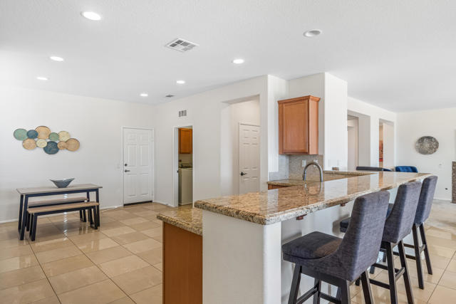 Image 14 of 45 For 84345 Volare Avenue