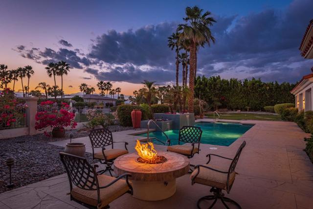 35010 Vista Del Ladero, Rancho Mirage CA: https://media.crmls.org/mediaz/12dc0188-08c6-441a-97bf-6ec64ee19652.jpg