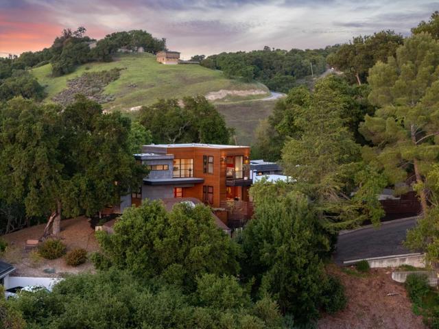 15640 Shannon Heights Road, Los Gatos CA: https://media.crmls.org/mediaz/12dc20d0-5e19-44b8-9f00-5d66716552c0.jpg