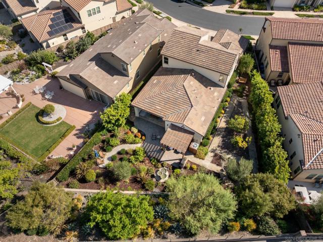 7964 Auberge Circle, San Diego CA: https://media.crmls.org/mediaz/12dc4514-f4c5-4ec5-99fb-8898f98d117f.jpg