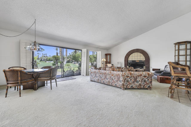 43081 Port Maria Road, Bermuda Dunes CA: https://media.crmls.org/mediaz/12dc73c1-38c0-4505-bff2-92f462c696d0.jpg