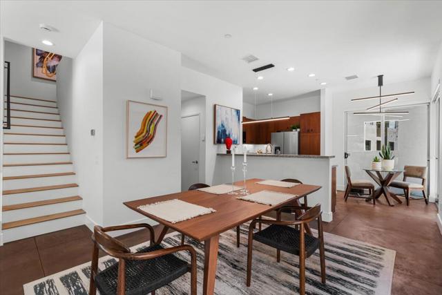 252 Breeze Loop, Palm Springs CA: https://media.crmls.org/mediaz/12dd6945-8db5-481a-bcba-6707c8f460ba.jpg