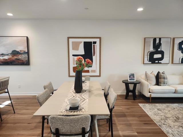 Detail Gallery Image 11 of 24 For 2536 Elderberry Ln, Carlsbad,  CA 92008 - 4 Beds | 3/1 Baths