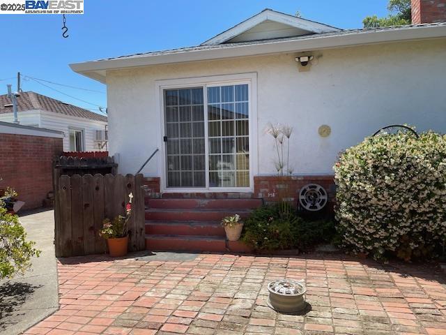 310 Taylor St, Fairfield CA: https://media.crmls.org/mediaz/12dfd41a-6da8-4922-ac52-3b5e50c51103.jpg