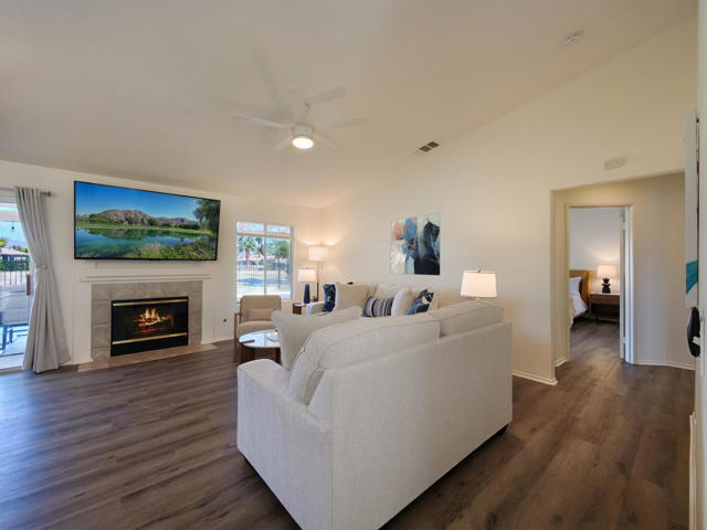 82550 Delano Drive, Indio CA: https://media.crmls.org/mediaz/12e02e4c-5e55-4ce9-b8d6-2d5d961ac419.jpg