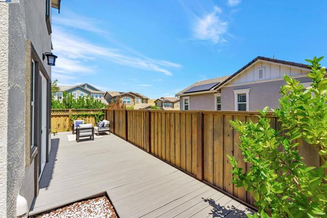 2002 Davoli Ct, San Ramon CA: https://media.crmls.org/mediaz/12e032df-fe32-4d0e-816a-739b312a343d.jpg