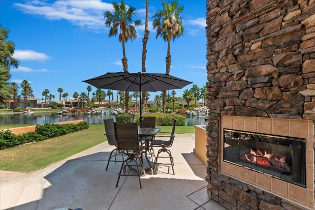 55830 Cherry Hills Drive, La Quinta CA: https://media.crmls.org/mediaz/12e0538d-4df4-414b-a018-3e823e8c573c.jpg