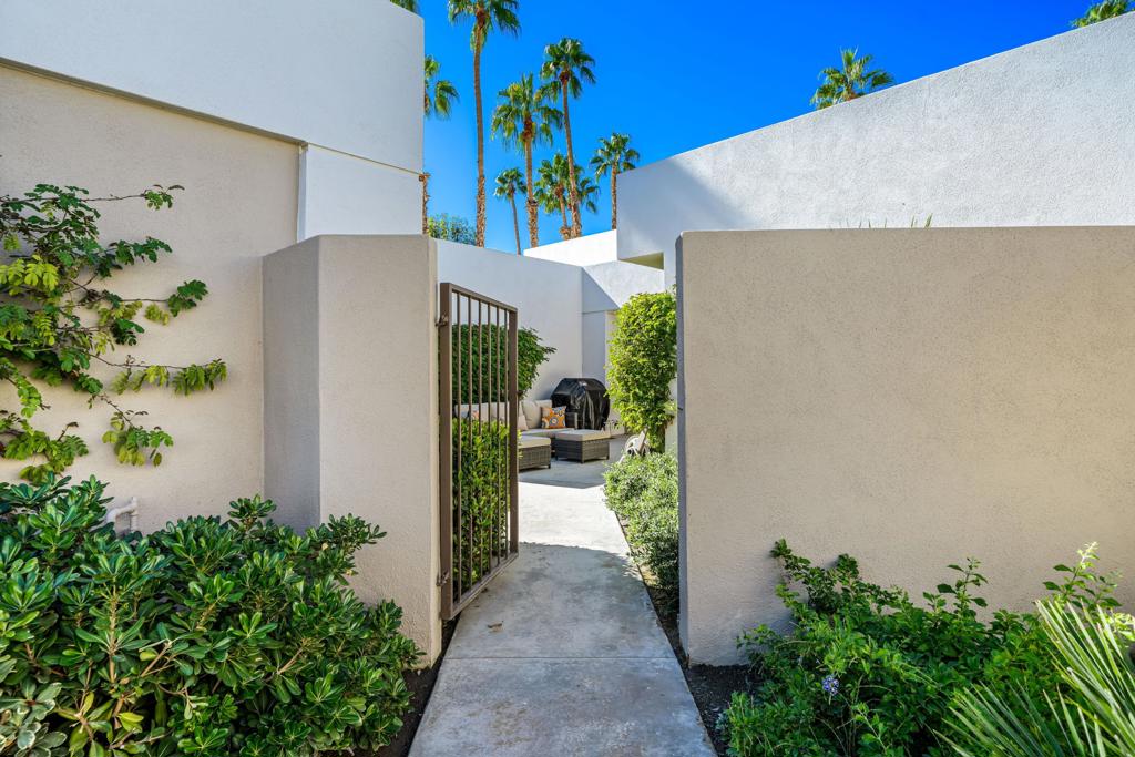 MLS #219138173DA image #4