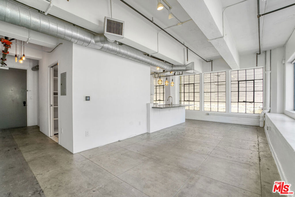 12E29051 Ee8C 4478 Af3C De7Fdf230B3F 746 S Los Angeles Street #310, Los Angeles, Ca 90014 &Lt;Span Style='BackgroundColor:transparent;Padding:0Px;'&Gt; &Lt;Small&Gt; &Lt;I&Gt; &Lt;/I&Gt; &Lt;/Small&Gt;&Lt;/Span&Gt;