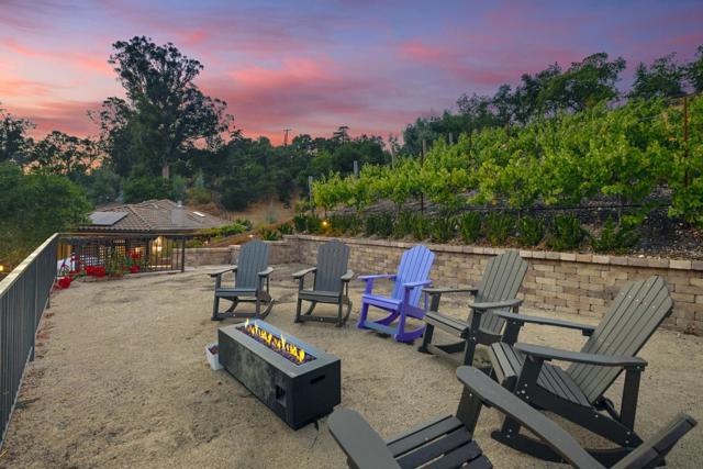 17435 Phillips Avenue, Los Gatos CA: https://media.crmls.org/mediaz/12e298b1-4d3f-4ced-ba33-055bf0caec03.jpg