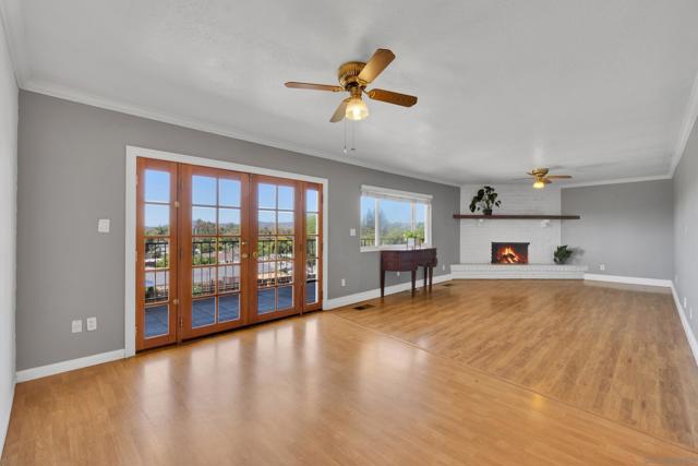 133 Helen Way, Escondido CA: https://media.crmls.org/mediaz/12e2f757-0a7b-438b-a15f-45fc669211c6.jpg
