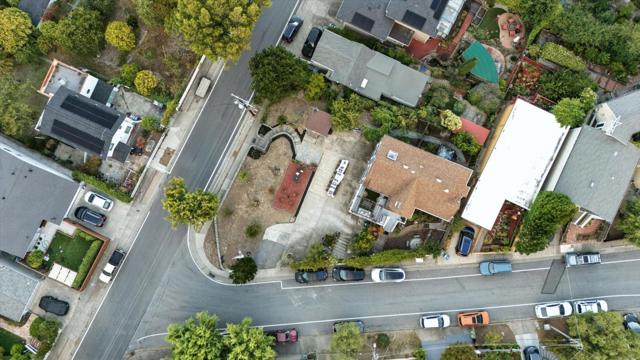 35 Mono Street, Brisbane CA: https://media.crmls.org/mediaz/12e40050-9535-4c10-a2ab-18b8bb2a26b9.jpg