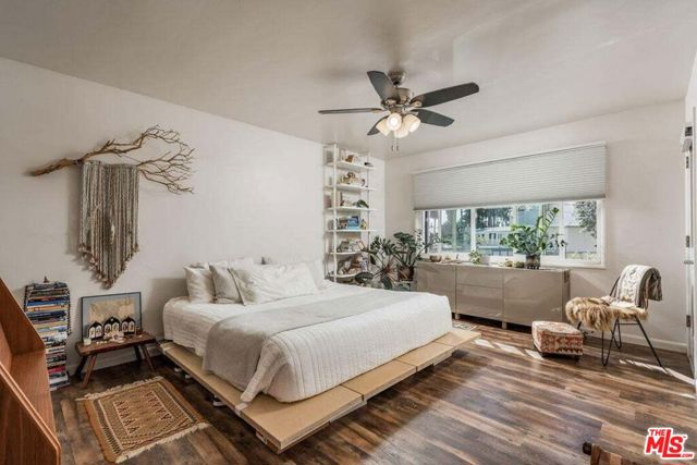 Image 28 of 74 For 440 Corona Del Mar