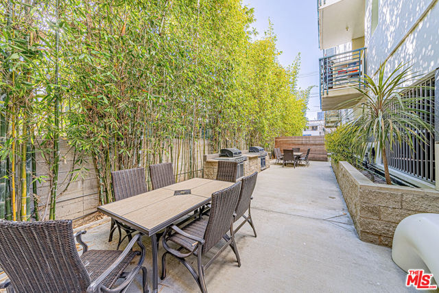 903 S New Hampshire Avenue, Los Angeles CA: https://media.crmls.org/mediaz/12e426ab-c4d7-48ec-b4e7-ff5ec0b21860.jpg