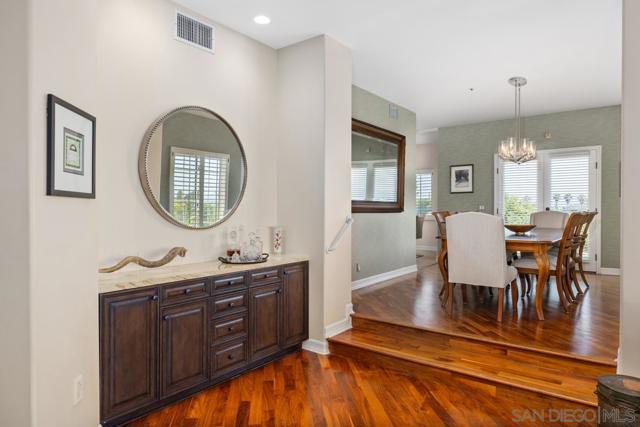 4753 Gabriel Way, La Mesa CA: https://media.crmls.org/mediaz/12e45ff7-ae9b-4f98-bc00-555ea150c324.jpg