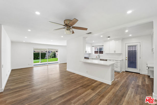 Image 6 of 34 For 5521 Ruthwood Drive