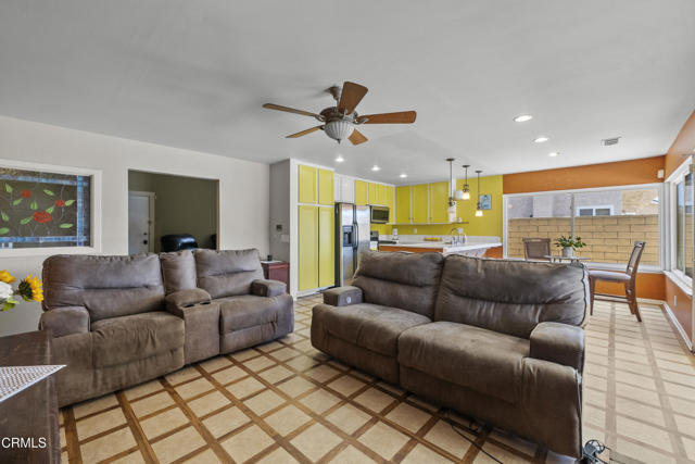 Detail Gallery Image 10 of 21 For 1531 Lakehurst St, Oxnard,  CA 93030 - 4 Beds | 2 Baths