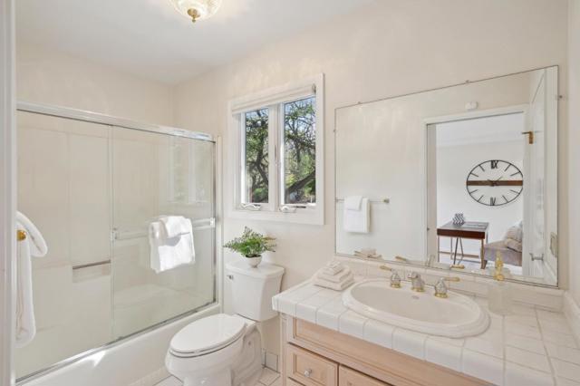 18074 Daves Avenue, Monte Sereno CA: https://media.crmls.org/mediaz/12e5afe1-d95a-4c6f-864d-a41465b93c94.jpg