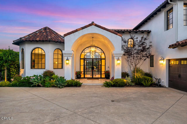 45 Valley Vista Drive, Camarillo CA: https://media.crmls.org/mediaz/12e5bb35-666e-4299-8b25-451edba12a26.jpg