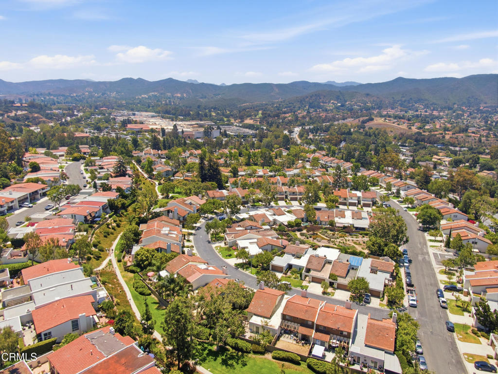 https://media.crmls.org/mediaz/12e63c6b-7362-4880-af3d-bb1b40b64287.jpg?preset=X-Large