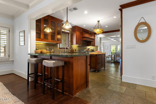 Detail Gallery Image 13 of 32 For 1122 Stratford Ave, South Pasadena,  CA 91030 - 3 Beds | 2/1 Baths