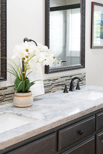 Detail Gallery Image 46 of 68 For 2017 Freeborn Way, Camarillo,  CA 93012 - 6 Beds | 6/1 Baths