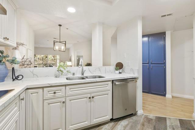 3405 Florida St, San Diego CA: https://media.crmls.org/mediaz/12e890d2-4bb5-4c09-ba07-44fc0f815572.jpg