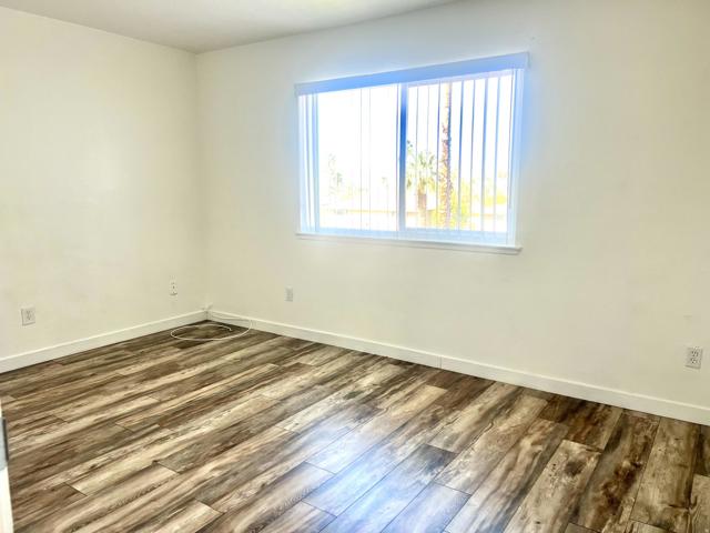 Image 7 of 11 For 72745 Willow Street 3