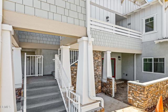 Detail Gallery Image 2 of 33 For 305 North F St #202,  Oxnard,  CA 93030 - 3 Beds | 2 Baths