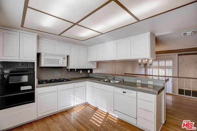 4780 La Villa Marina, D photo 4