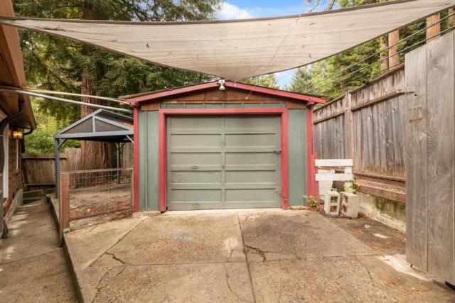 15765 Kings Creek Road, Boulder Creek CA: https://media.crmls.org/mediaz/12eac8fb-1971-4584-abd6-401ac5f022f5.jpg