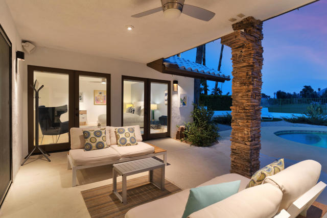 2598 S Camino Real, Palm Springs CA: https://media.crmls.org/mediaz/12eb15dd-4619-456f-9d39-f02345f67fdf.jpg