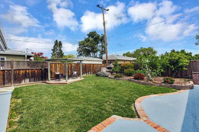 2806 Ruth Court, Santa Clara CA: https://media.crmls.org/mediaz/12eb9432-51dd-4c63-aee5-91fc37fa7c3c.jpg