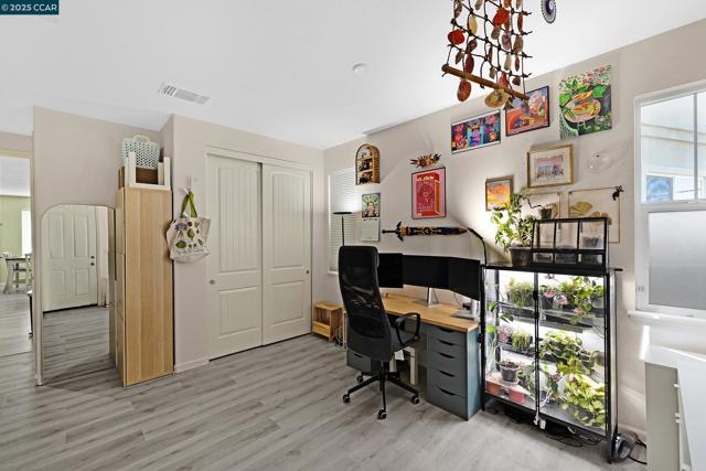 210 Belle Harbor Circle, Pittsburg CA: https://media.crmls.org/mediaz/12ec8e69-240b-42c2-8082-42d01dfb334e.jpg