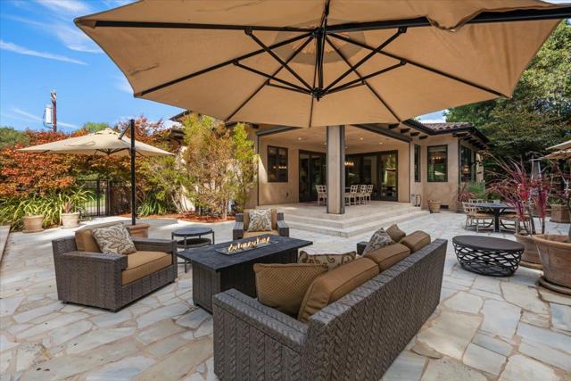 1571 Fairway Drive, Los Altos CA: https://media.crmls.org/mediaz/12ecce45-a039-49d5-a4a3-3f62ce8bf11c.jpg
