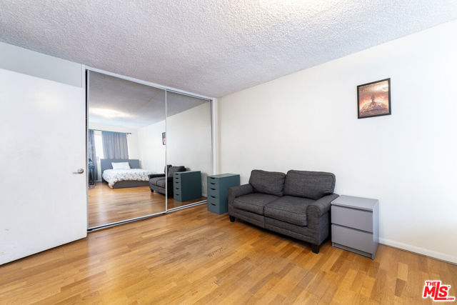 2 Bed Home for Sale in Valley Village, California