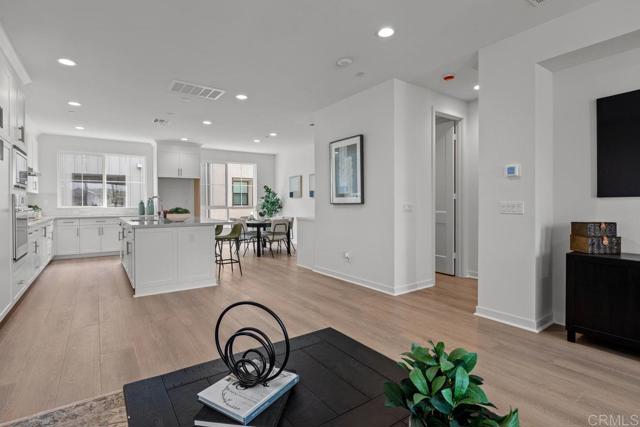 Front Image Thumbnail for CRNDP2511351