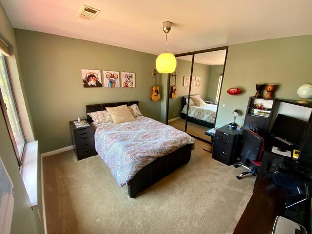 1119 Royal Lane, San Carlos CA: https://media.crmls.org/mediaz/12ee05a8-5e4f-4980-8ac3-5faa27be5b70.jpg