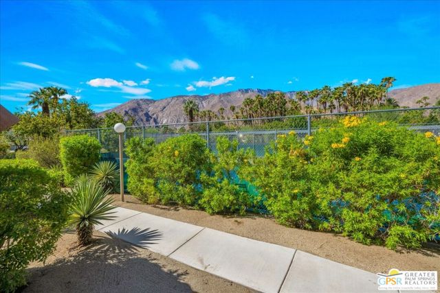 379 W Mariscal Road, Palm Springs, CA 92262