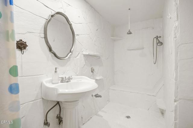 Detail Gallery Image 24 of 52 For 320 D St, Fillmore,  CA 93015 - 4 Beds | 2/1 Baths