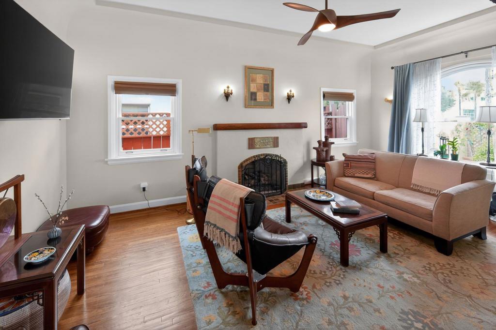 4505 Van Dyke Avenue - photo 5