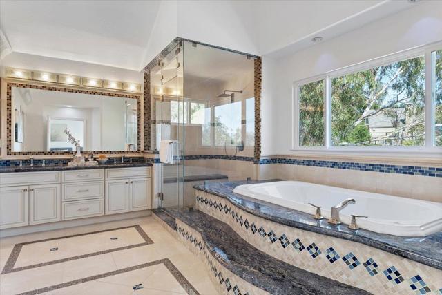Image 18 of 54 For 10387 Avenida Lane