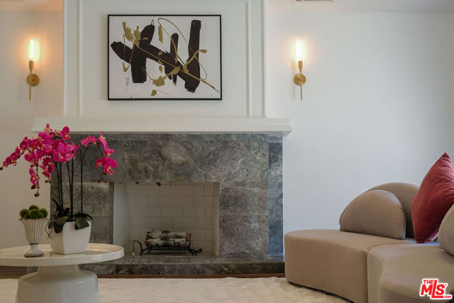 17149 Clemons Drive, Encino CA: https://media.crmls.org/mediaz/12f0e842-6f0e-4982-b5fb-f6d393ab5e4f.jpg