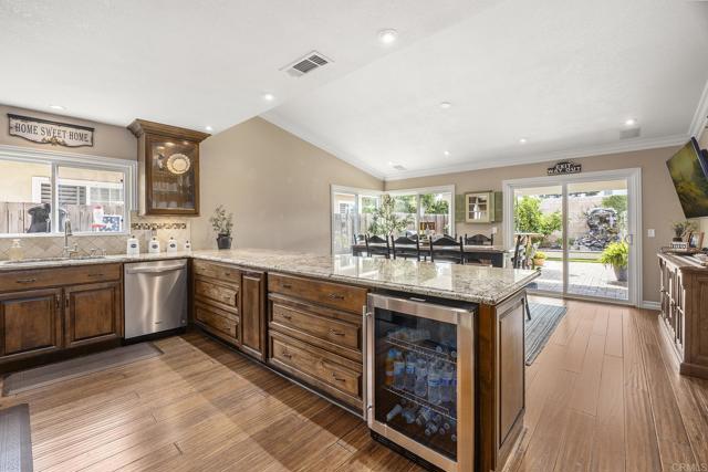 Detail Gallery Image 7 of 33 For 14172 Moore Court, Irvine,  CA 92606 - 3 Beds | 2 Baths