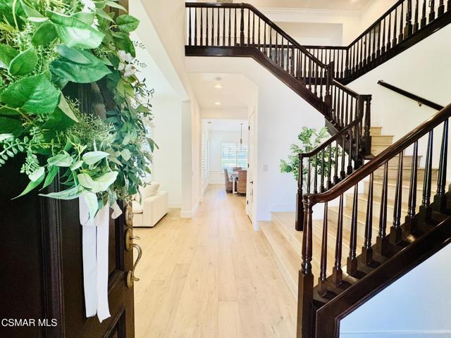 4984 Corral Street, Simi Valley CA: https://media.crmls.org/mediaz/12f14a8d-4192-4f4c-80d0-e43370a91f77.jpg