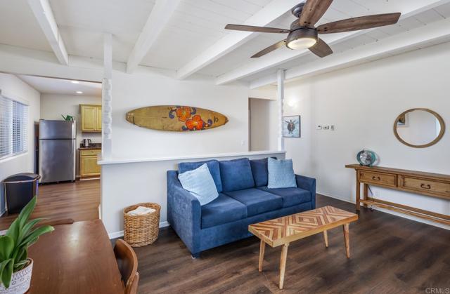 303 305 Sanford Street, Encinitas CA: https://media.crmls.org/mediaz/12f15770-d409-42ee-9db2-2c5ede3670dc.jpg