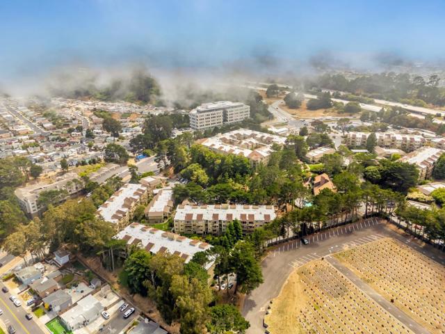 377 Mandarin Drive, Daly City CA: https://media.crmls.org/mediaz/12f20939-2a1b-43f2-aa84-88f8ced137e9.jpg